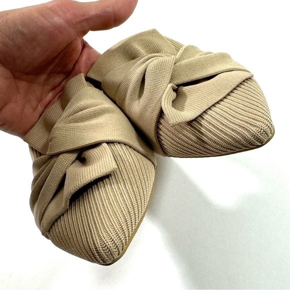 Vivaia Pointed Toe Knot Slides Low Heel Size 39 USA 8 Almond - Picture 6 of 9